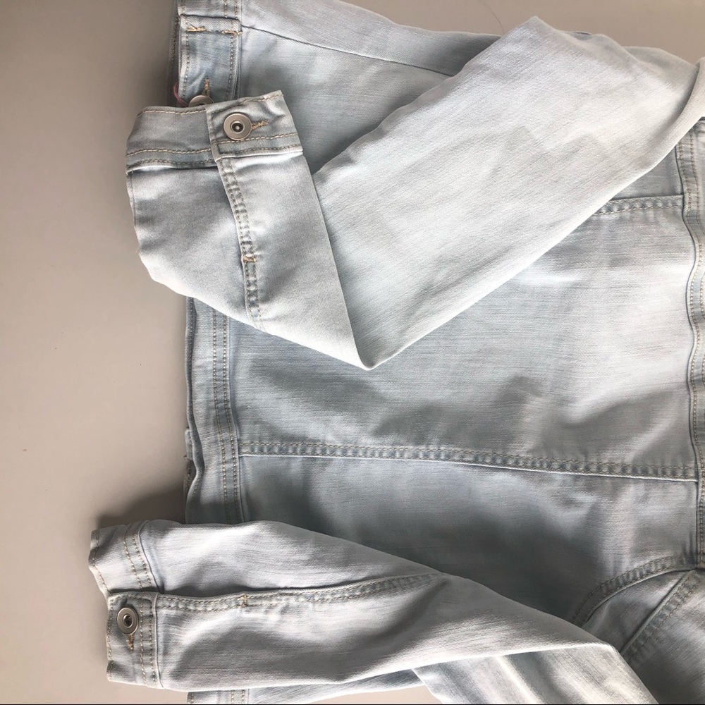 Jean Jacket - Picture 7 of 8
